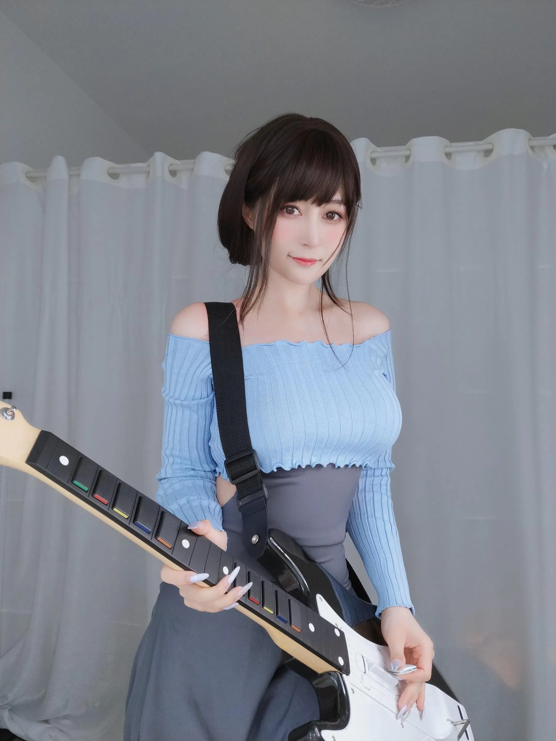 白银81 – 自撮 Vol.59 吉他妹妹 [166P]插图5